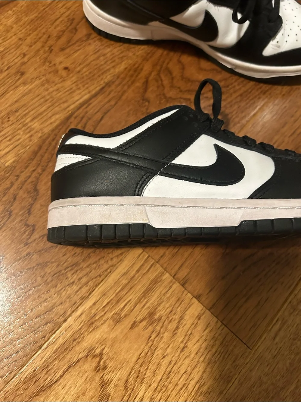 Nike Black and White Low-Top Sneakers – Classic Swoosh